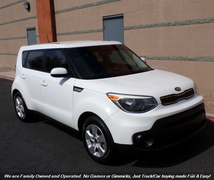 Used 2018 Kia Soul FWD image 1