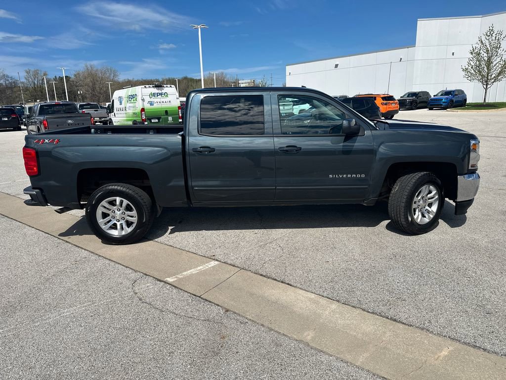 Used 2018 Chevrolet Silverado 1500 LT w/ All Star Edition AWD/4WD image 2