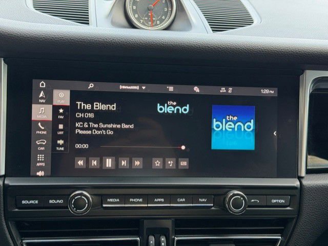 Used 2019 Porsche Macan image 37