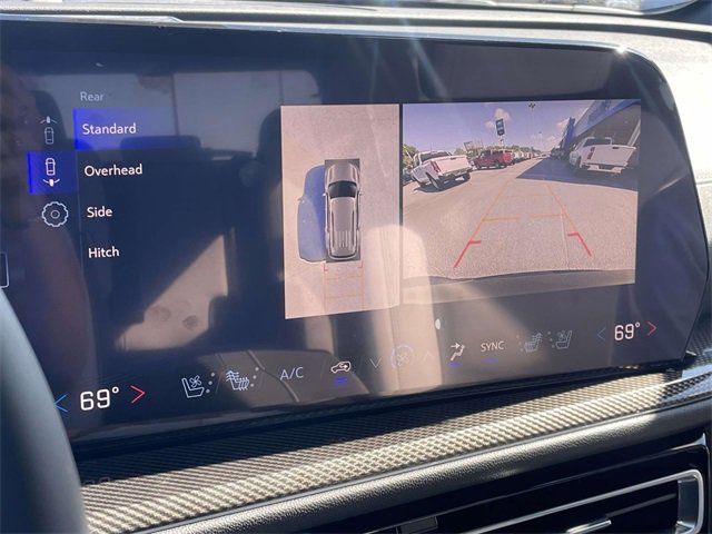 New 2026 Chevrolet Traverse High Country image 11