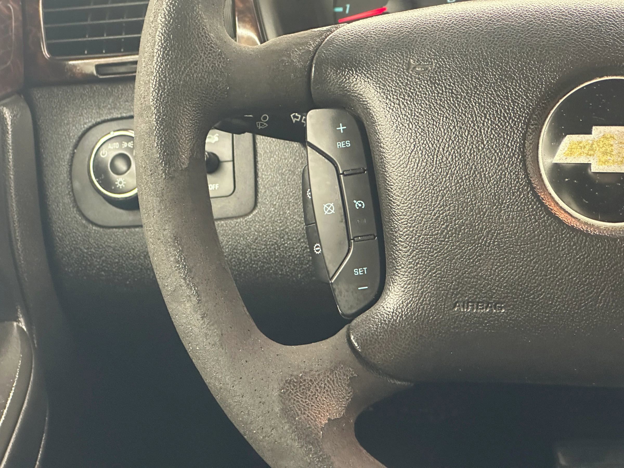 Used 2015 Chevrolet Impala LT w/ LT Sunroof Package image 21