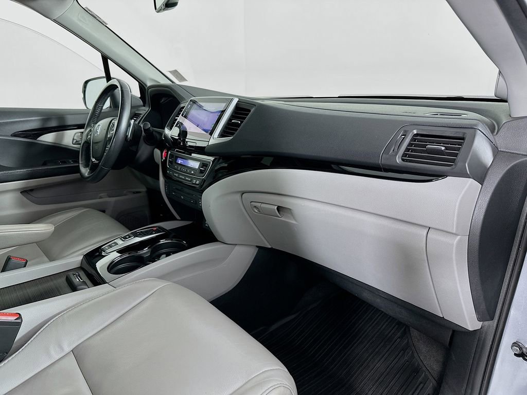 Used 2018 Honda Pilot Touring image 33