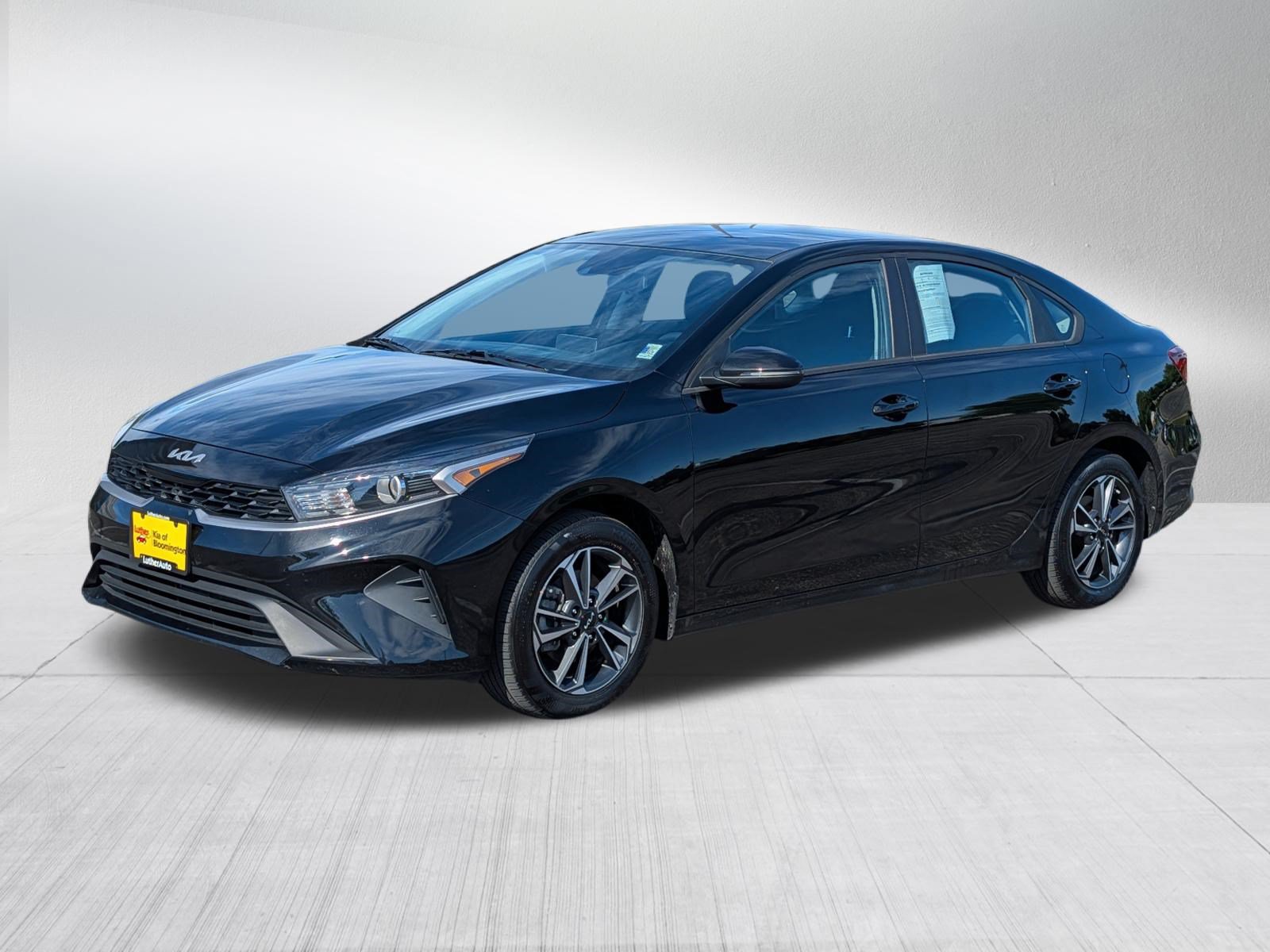 Certified 2024 Kia Forte LXS w/ LXS Technology Package FWD image 3