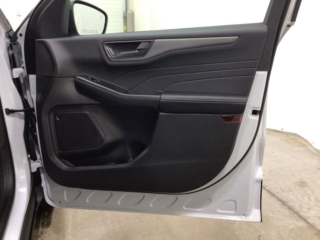 New 2026 Ford Escape Active w/ Tech Pack #1 AWD/4WD image 38