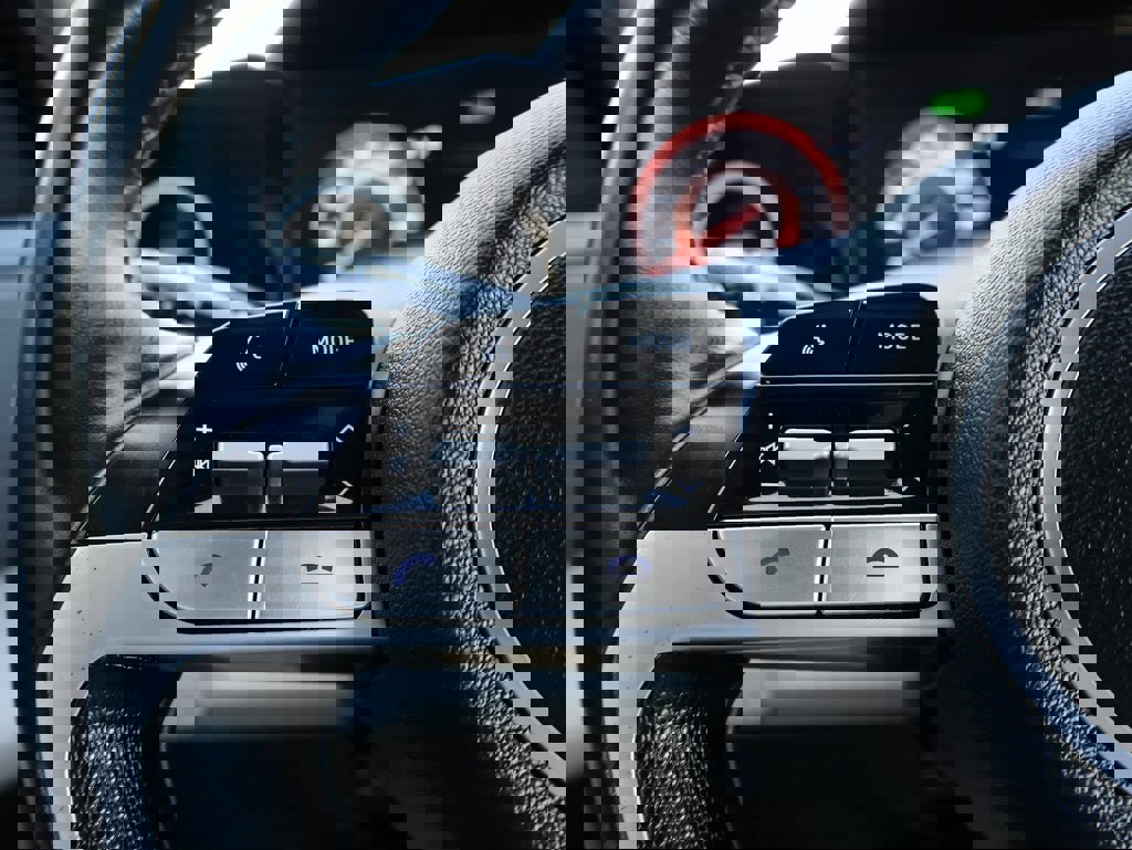 Certified 2022 Hyundai Elantra Limited image 27