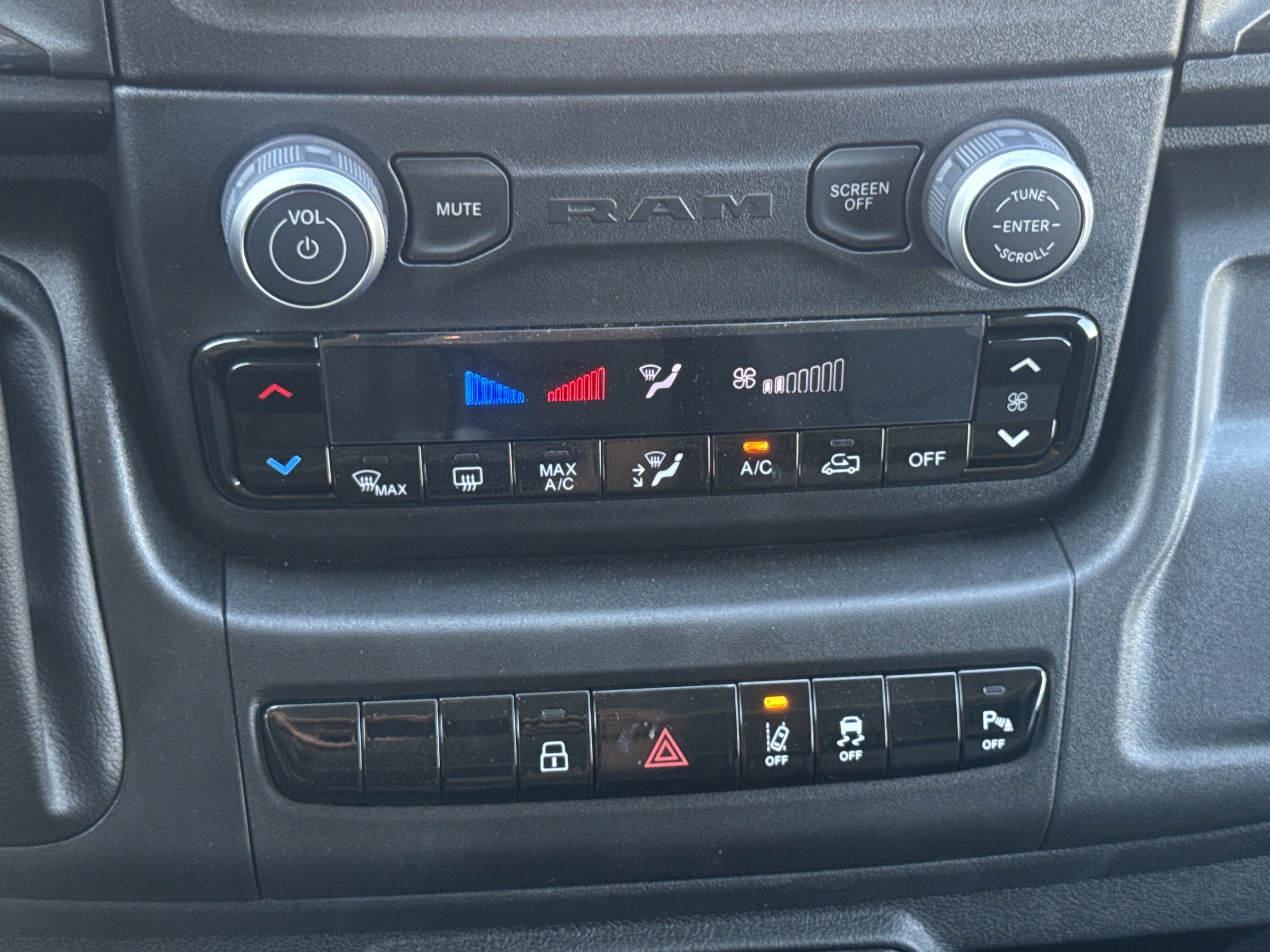 New 2026 RAM ProMaster 2500 w/ Safety Group FWD image 22