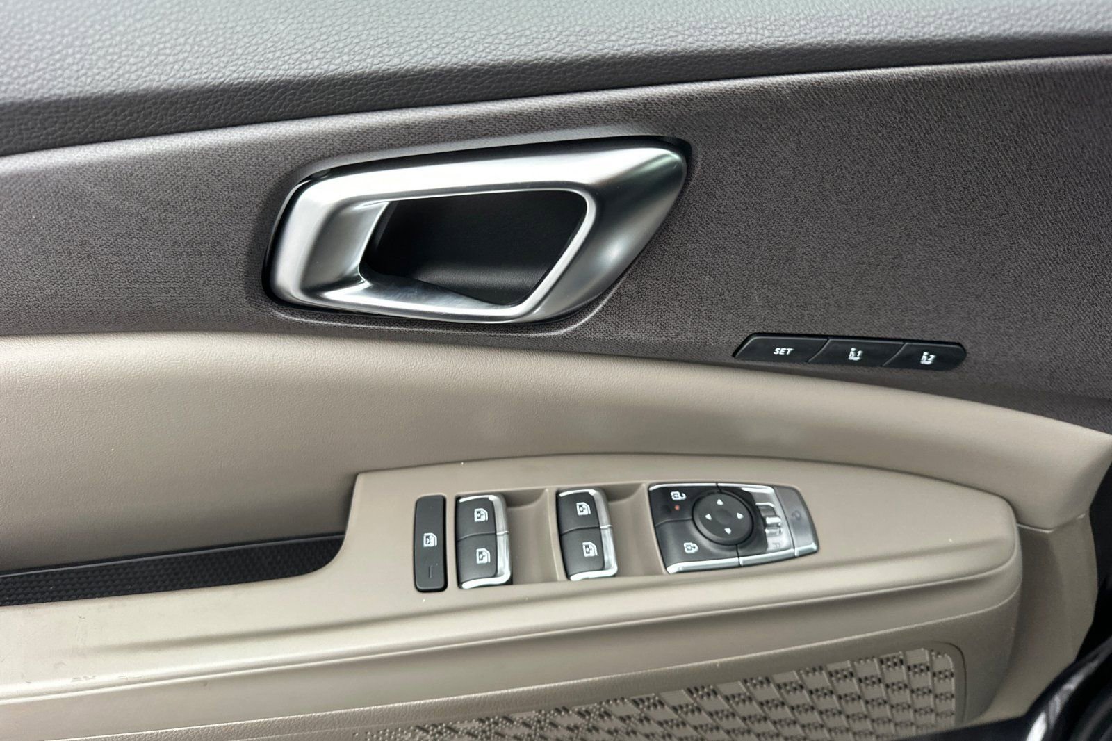 New 2026 Kia Carnival EX image 11