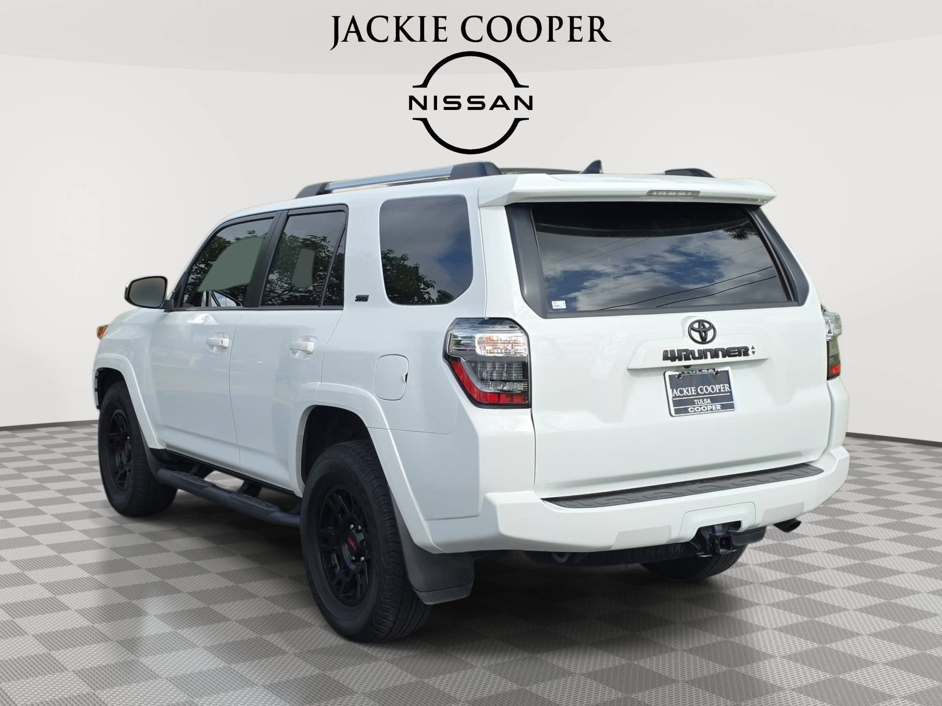 Used 2022 Toyota 4Runner SR5 RWD image 7