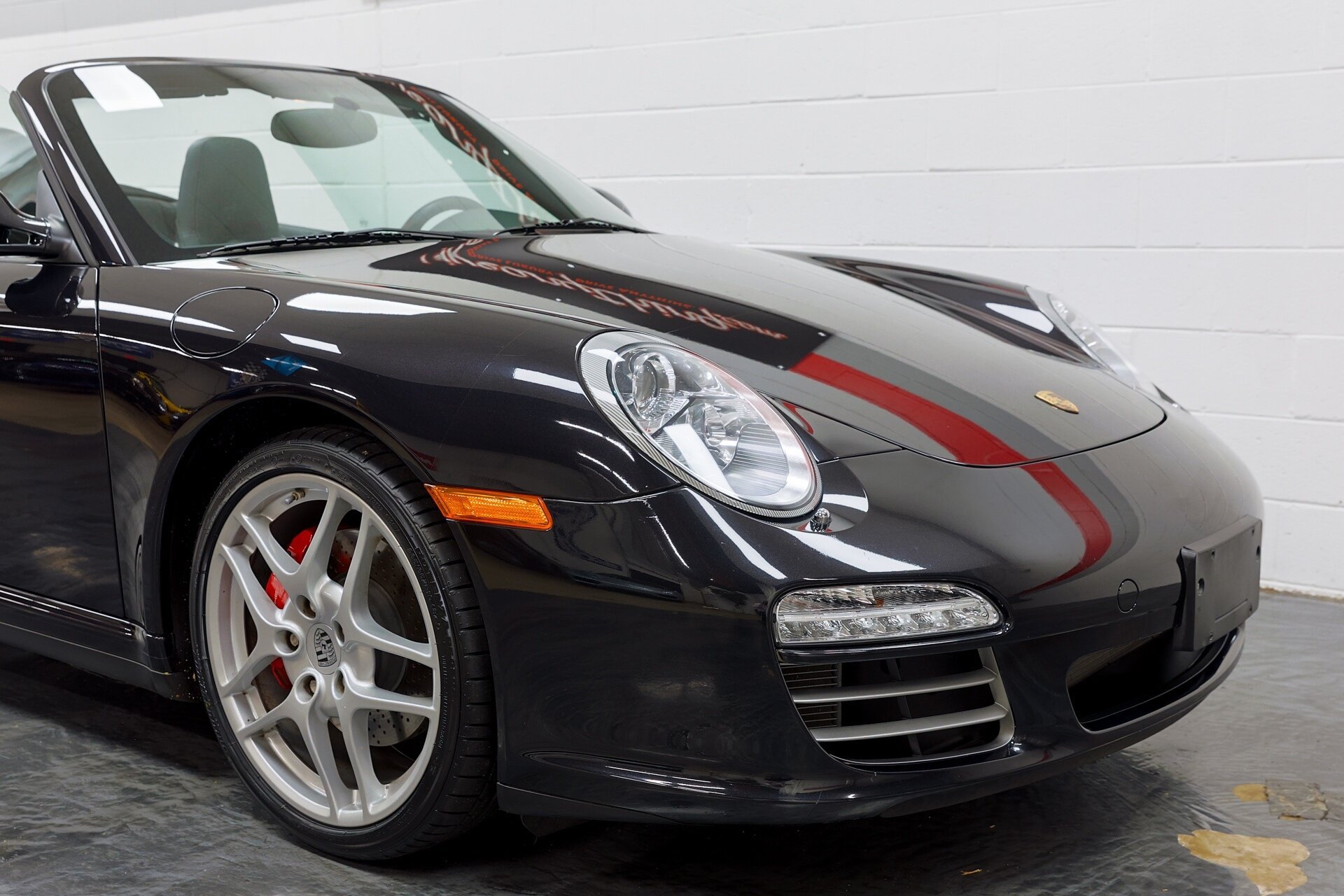 Used 2011 Porsche 911 Carrera 4S AWD/4WD image 32