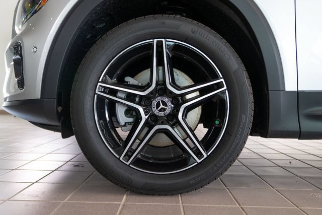 New 2026 Mercedes-Benz GLB 250 4MATIC image 9