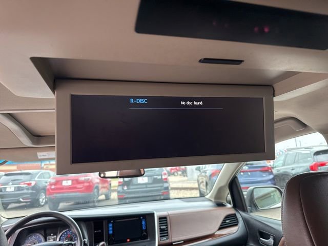 Used 2016 Toyota Sienna Limited Premium image 18