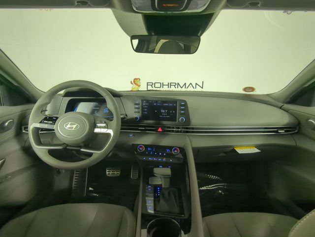 New 2026 Hyundai Elantra SEL Sport Premium FWD image 19