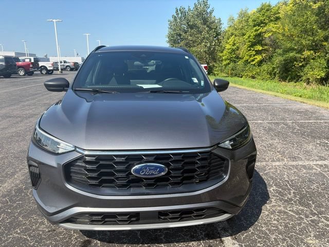 Used 2024 Ford Escape ST-Line w/ Tech Pack #1 AWD/4WD image 6