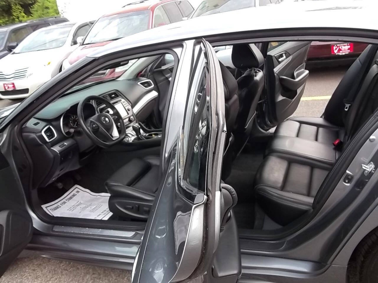 Used 2016 Nissan Maxima 3.5 SV FWD image 6