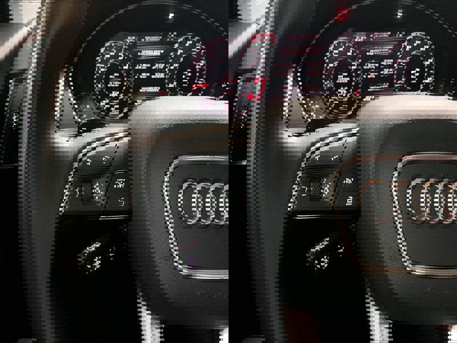 Used 2020 Audi Q5 Prestige w/ Prestige Package image 19