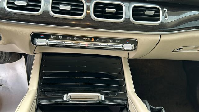 Used 2020 Mercedes-Benz GLS 450 4MATIC image 23