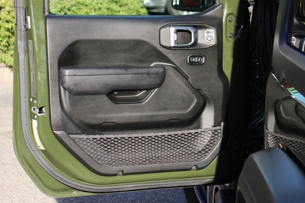 Used 2022 Jeep Wrangler Sport AWD/4WD image 15