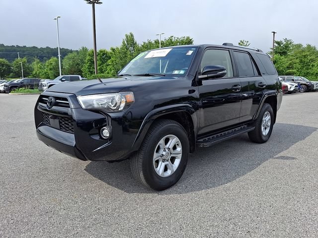 Certified 2023 Toyota 4Runner SR5 Premium w/ Moonroof Package AWD/4WD image 3