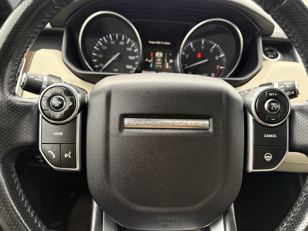 Used 2014 Land Rover Range Rover Sport HSE image 42