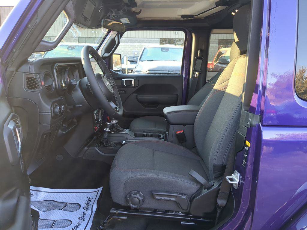 Used 2026 Jeep Wrangler Rubicon image 9