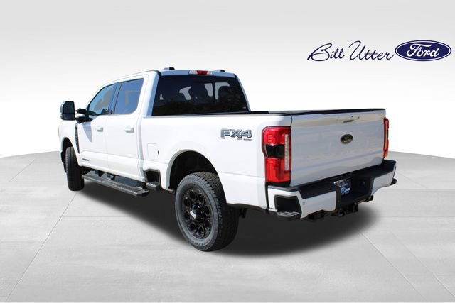 New 2026 Ford F250 Lariat w/ Black Appearance Package image 4