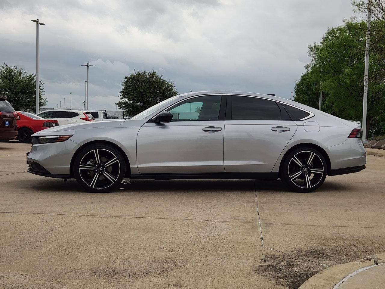 Used 2023 Honda Accord Sport image 4