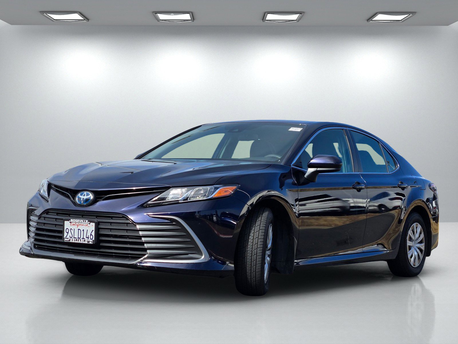 Used 2022 Toyota Camry LE FWD image 8