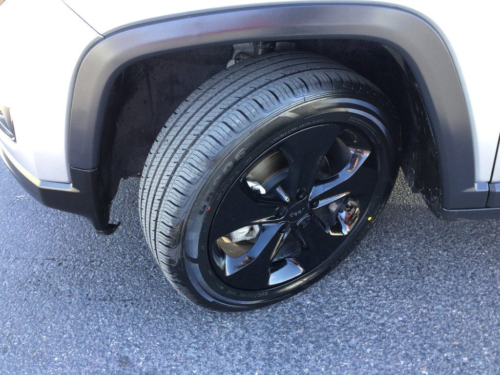 Used 2019 Jeep Compass Altitude image 16