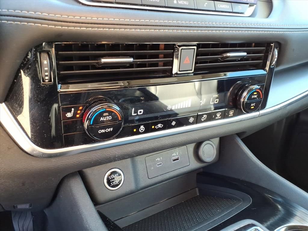 Used 2023 Nissan Rogue SV w/ SV Premium Package image 25