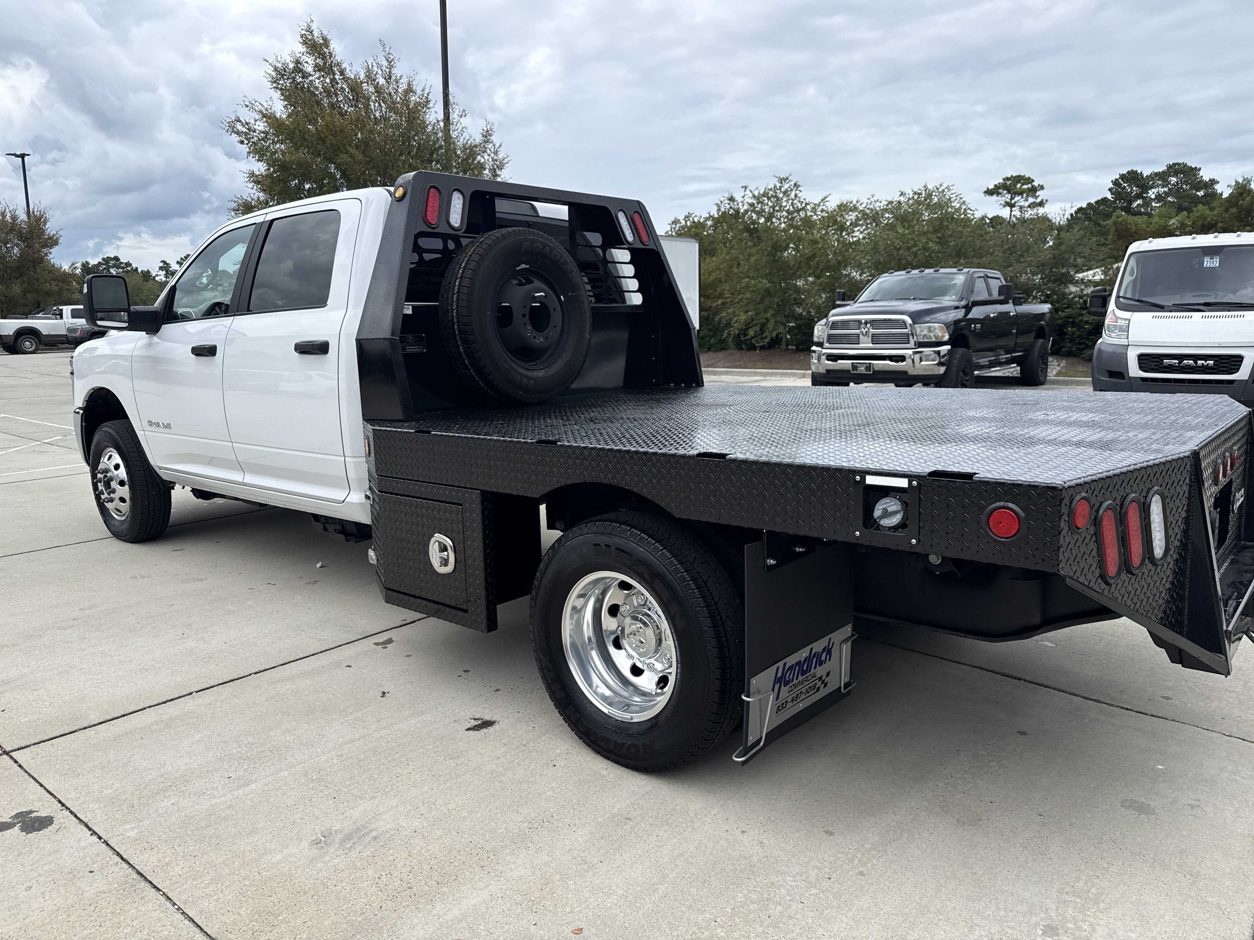 Used 2025 RAM 3500 Big Horn AWD/4WD image 7