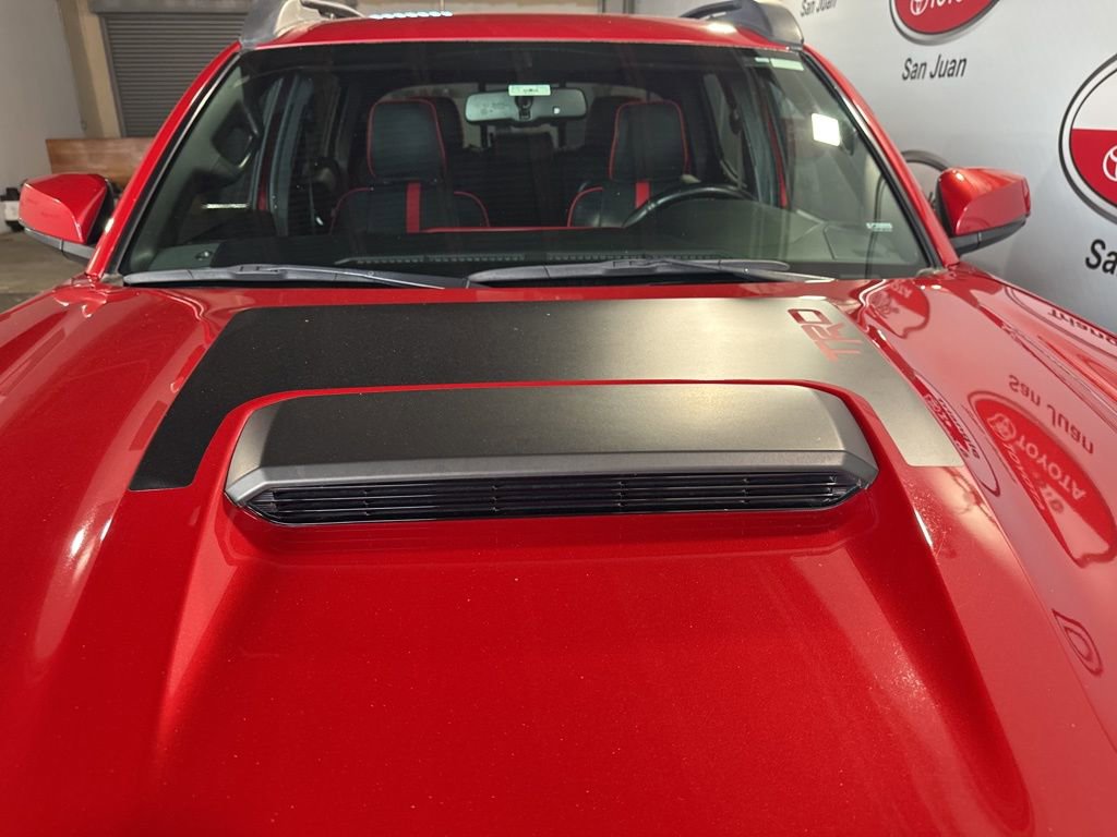 Used 2016 Toyota Tacoma SR image 15