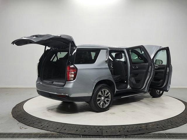 Used 2023 Chevrolet Tahoe LT w/ Luxury Package AWD/4WD image 15
