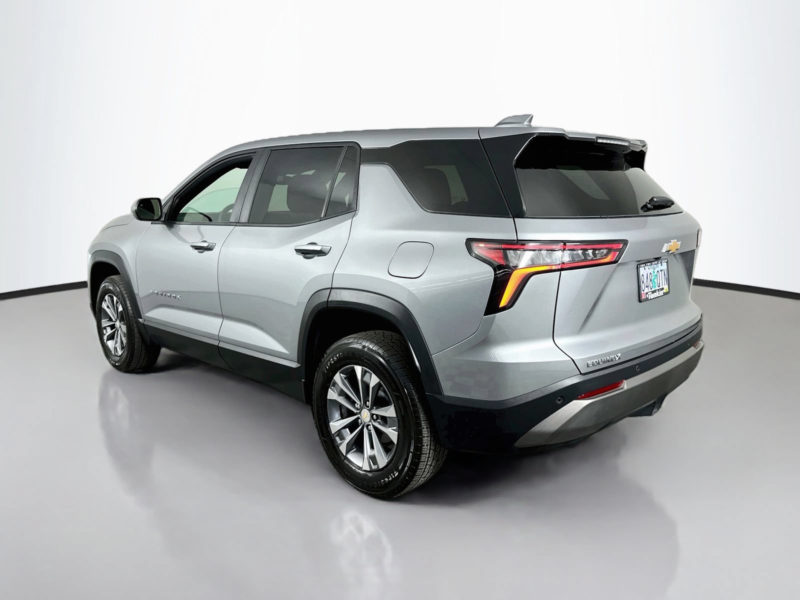 Used 2026 Chevrolet Equinox LT FWD image 6