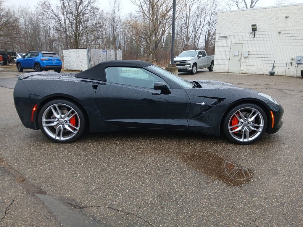 Used 2014 Chevrolet Corvette Stingray Convertible w/ 2LT Preferred Equipment Group image 4
