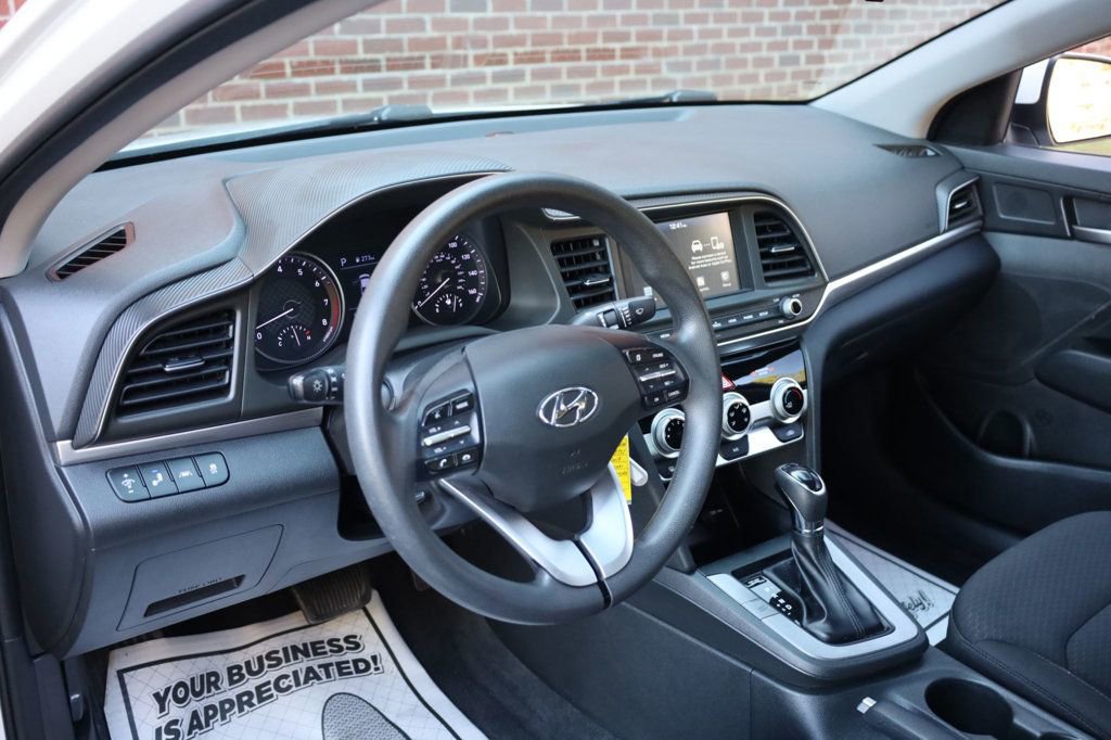 Used 2019 Hyundai Elantra SEL w/ Cargo Package image 13