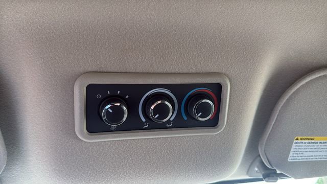 Used 2023 Chevrolet Express 3500 LT w/ LT Preferred Equipment Group RWD image 18