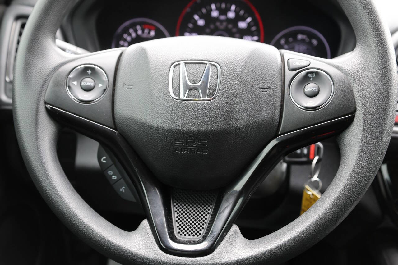 Used 2018 Honda HR-V LX image 18