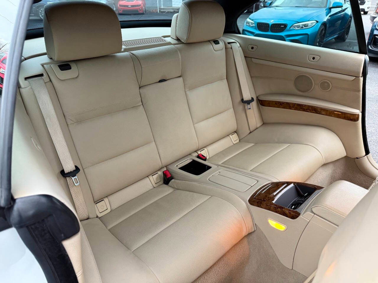 Used 2007 BMW 335i Convertible image 37