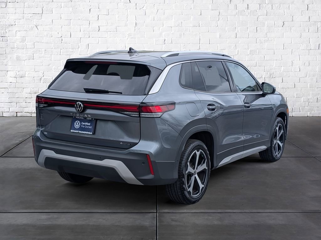 Used 2025 Volkswagen Tiguan SE image 7