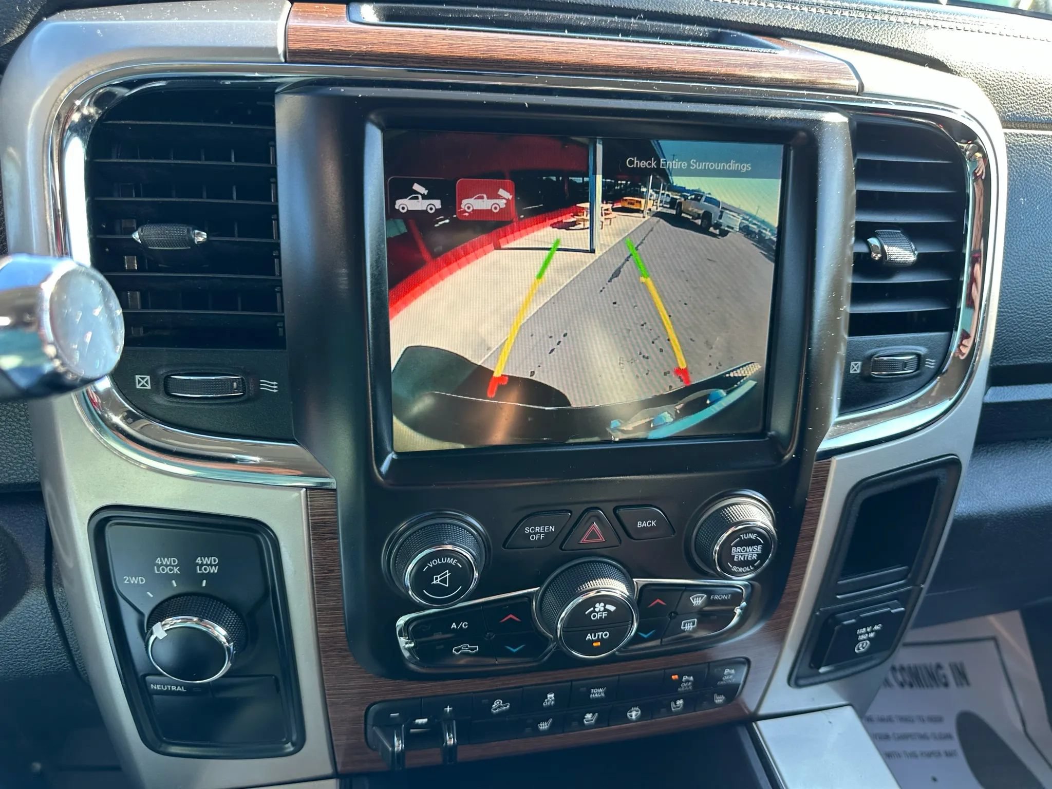 Used 2017 RAM 2500 Laramie AWD/4WD image 9