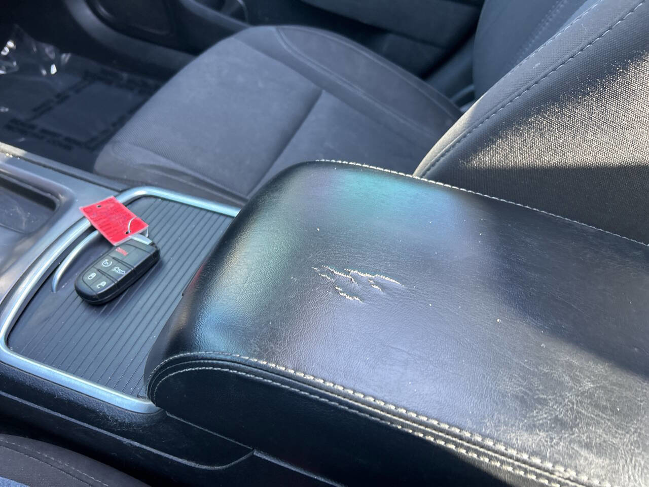 Used 2019 Dodge Charger SXT image 19