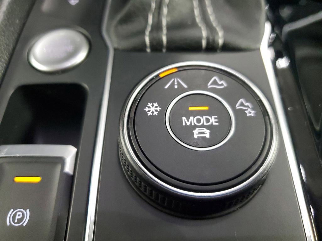 Certified 2023 Volkswagen Atlas SE image 23