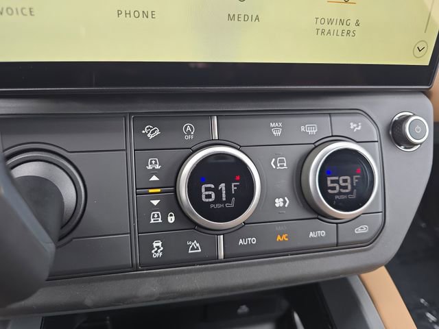 New 2026 Land Rover Defender 110 X-Dynamic SE AWD/4WD image 17