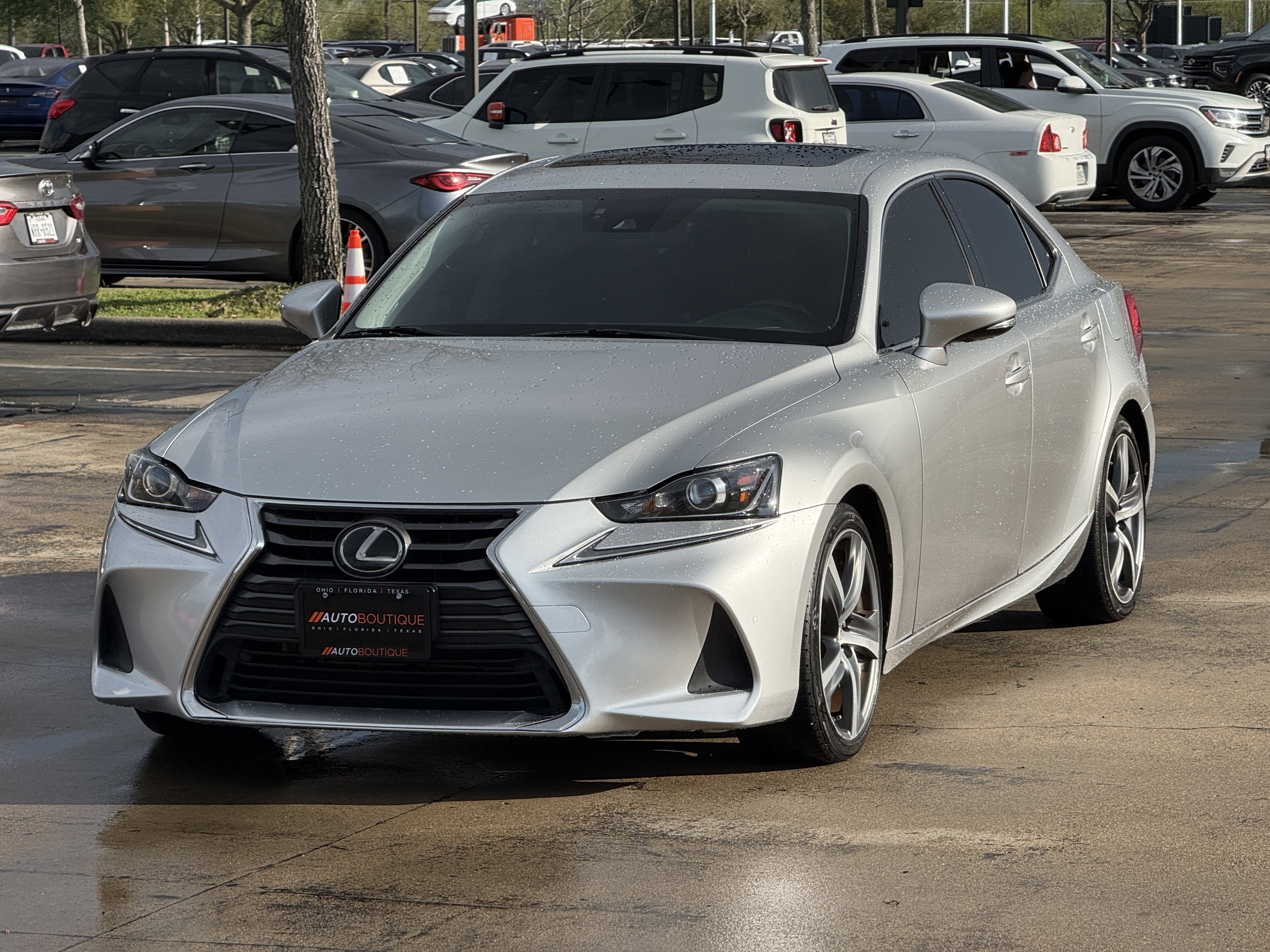 Used 2020 Lexus IS 300 AWD w/ Premium Package image 5