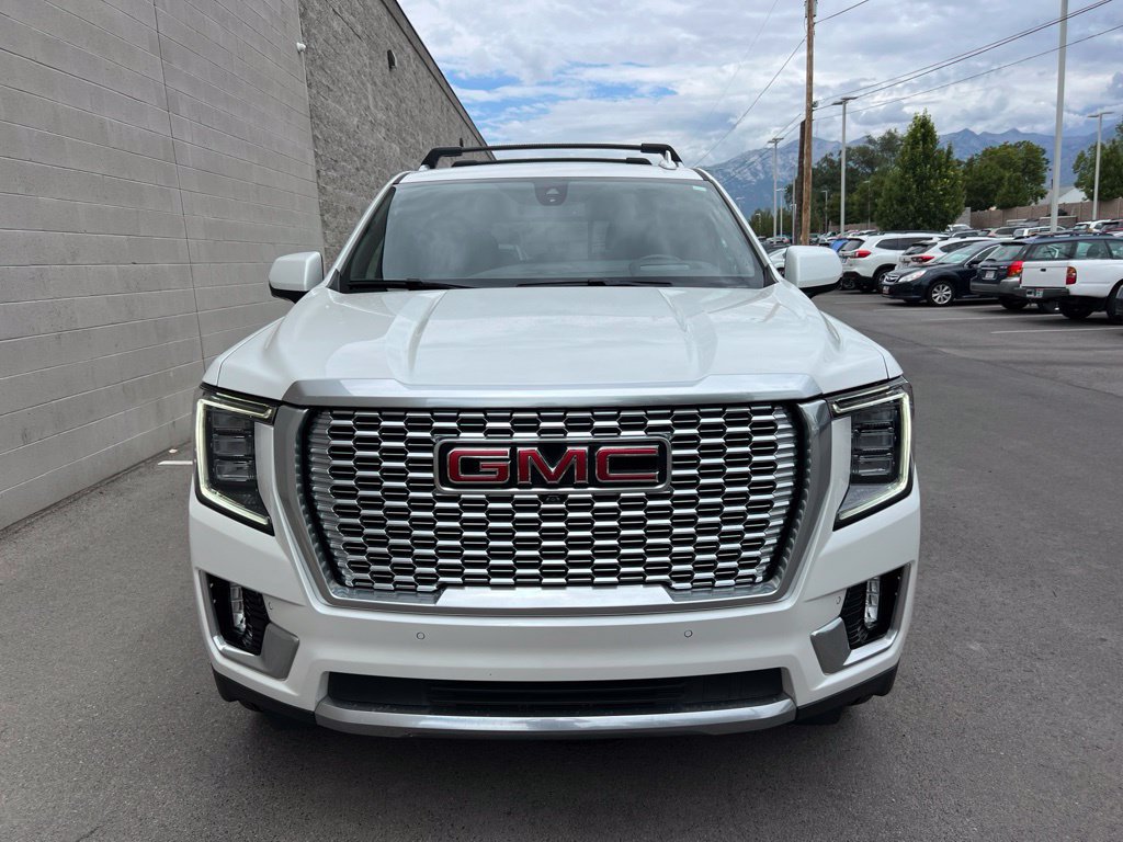Used 2022 GMC Yukon Denali AWD/4WD image 8