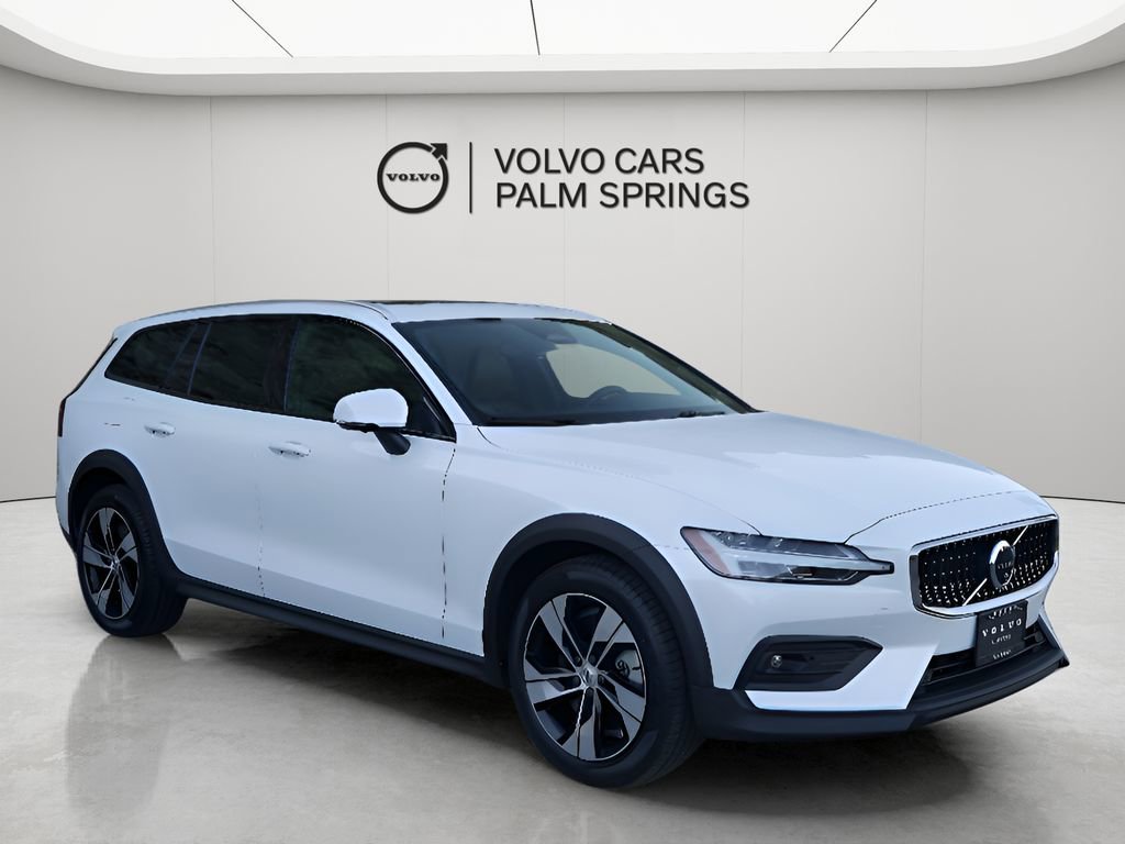 Used 2024 Volvo V60 B5 Cross Country Plus
