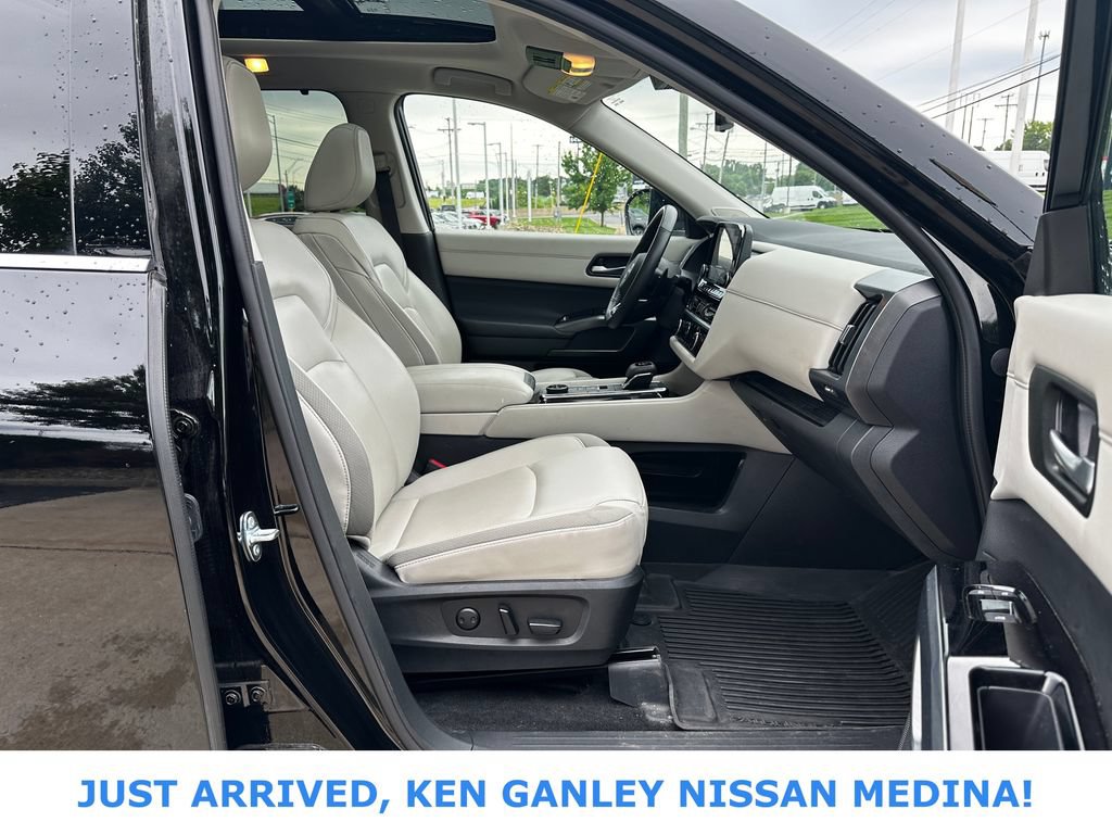 Certified 2023 Nissan Pathfinder SL w/ SL Premium Package AWD/4WD image 25