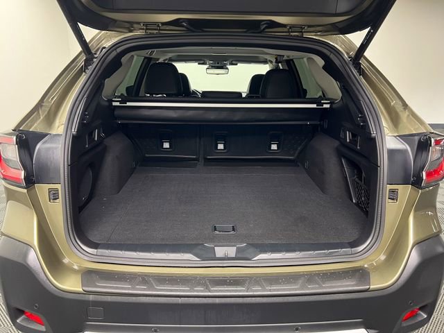 Used 2023 Subaru Outback Touring XT AWD/4WD image 8
