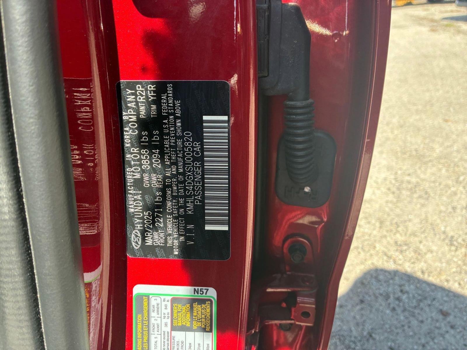 Used 2025 Hyundai Elantra SEL image 24