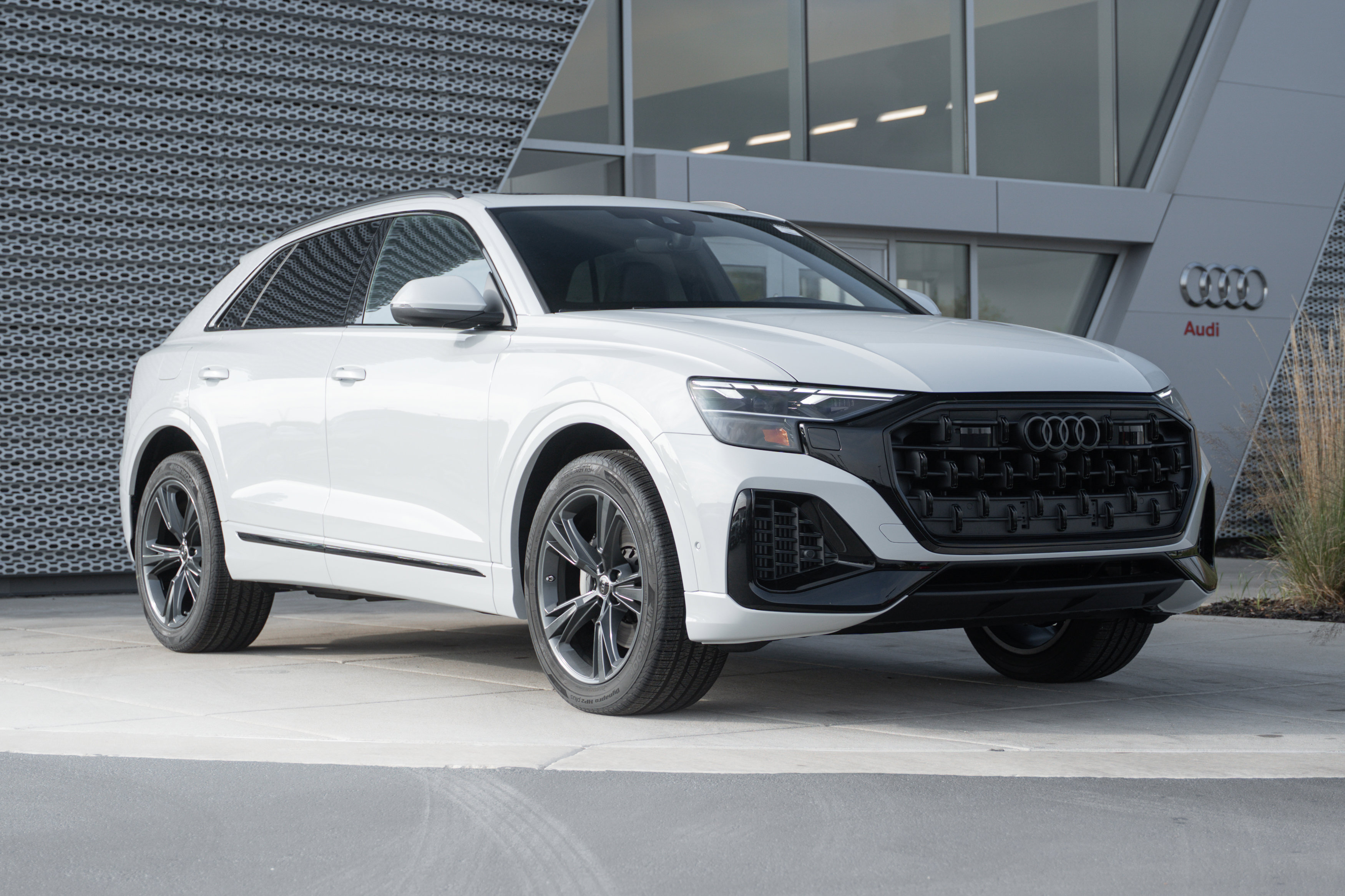 New 2026 Audi Q8 Premium